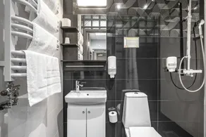 Stockholm Inn Hotel - Bathroom