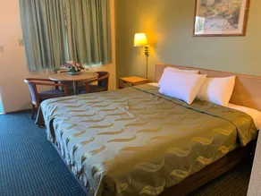 Regency Inn Lakeport - Værelse