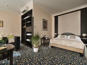EA Hotel Royal Esprit - Room