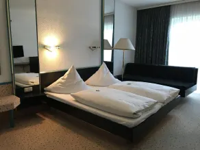 Hotel Bitterfelder Hof - Chambre