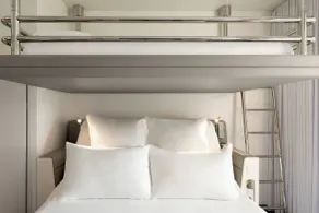 YOTEL Boston, Select by Hilton - Quarto
