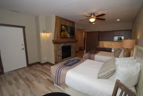 Quarterdeck Resort - Rom