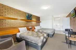 Allara Motor Lodge - Room
