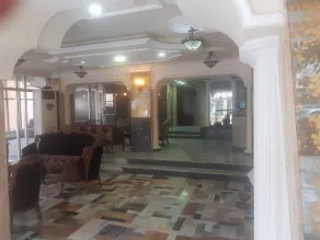 Universal Residence - Lobby