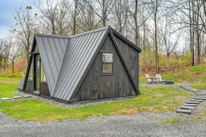 5 Mi to Wine Trails: Finger Lakes Tiny Home - Interior