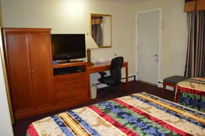 Lincoln Motel - Room