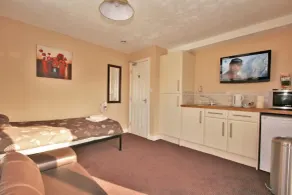 Central Studios 87 Tennyson Road - Habitación