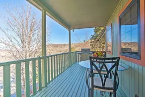 Mountain Escape - 7 Miles to Mission Ridge Resort! - Interiör