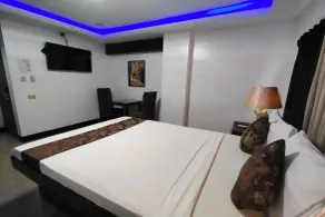 Bergamo Hotel Lingayen - Room