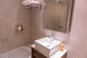 Dazzler by Wyndham Polo - Baño