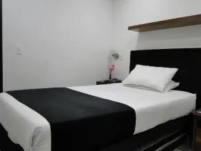 Hotel Esmeralda Plaza - Chambre