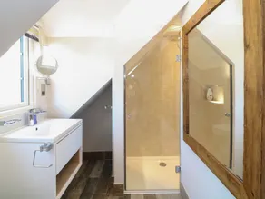 Rosebank Cottage - Bathroom