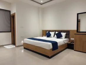Hotel Vrinda Orchid Inn - Room