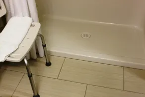 Holiday Inn Express Yorkton East by IHG - Salle de bain