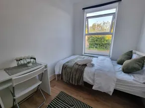 Easy Rooms - London Luton Airport - Chambre