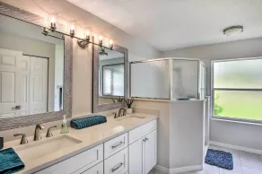 Palm Coast Retreat w/ Lanai < 8 Mi to Beach! - Interiør
