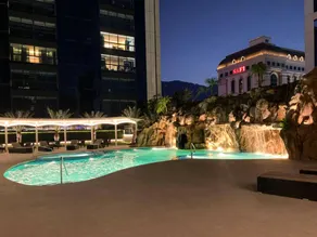 Safi Royal Luxury Metropolitan - Pool
