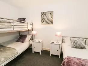 7 Marina View - Zimmer