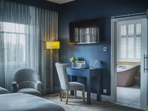 Edgar House - Room