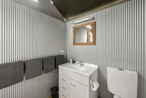 Lorne Bush House Cottages & Eco Retreats - Bathroom