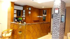 Onder Otel - Reception