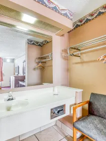 OYO Hotel Jackson North I-55 - Salle de bain
