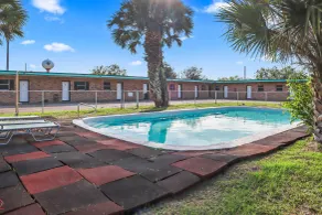 Mathis Motor Inn and RV Park - Basseng