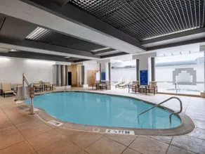 Embassy Suites by Hilton Baltimore Hunt Valley - Piscine
