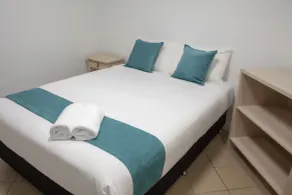 Tiki Hotel Apartments Surfers Paradise - Chambre