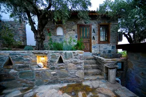 Heaven's Gate - Room
