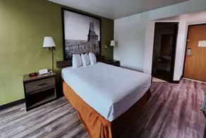 Super 8 by Wyndham Austin North/University Area - Room