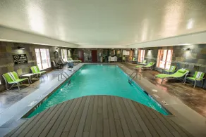 Holiday Inn Express Hotel & Suites Clinton by IHG - Piscine