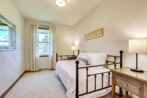 Lakefront Wisconsin Getaway: Fish, Boat, Relax! - Interior