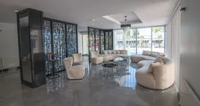 Lake Life Hotel - Reception