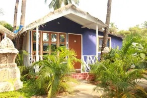 Sea Shades Cottages with Private Jacuzzi - Room