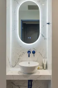 Athens Retro - Bathroom