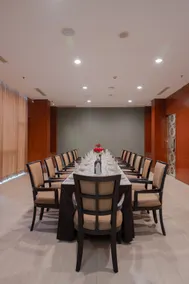 The Capital Hotel Surabaya - Restaurant