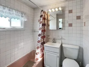 Sweet Dreams - Bathroom
