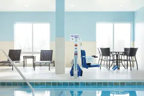 Holiday Inn Express & Suites Barrie South by IHG - Piscina