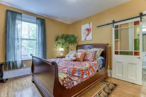 Pangea House - Room