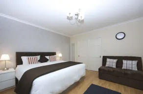 W14 Apartments - Værelse