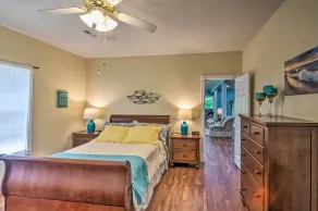 Luxe Lake Cumberland Retreat w/ Decks on 1 Acre! - Interiør