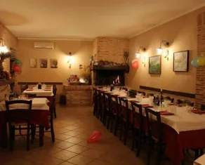 Angelucci Agriturismo con Camere e Agri Camping - Restaurant