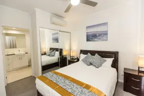 Gladstone Central Plaza Official - Room