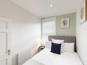Scarborough Stays - Norwood House - Room