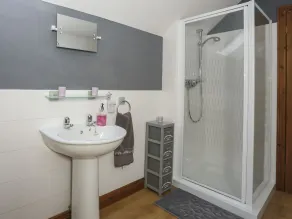 Dwyros, PWLLHELI - Badezimmer