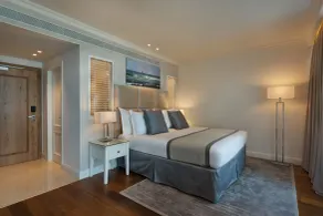 Herbert Samuel Okeanos Suites Herzilya - Chambre