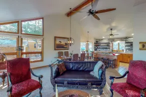 Work & Play! Spacious Lake-View Home in Greeley - Interiør