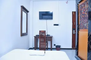 Ez Stay Guesthouse - Room
