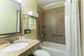 Super 8 by Wyndham Brunswick/St Simons Island Area - Salle de bain